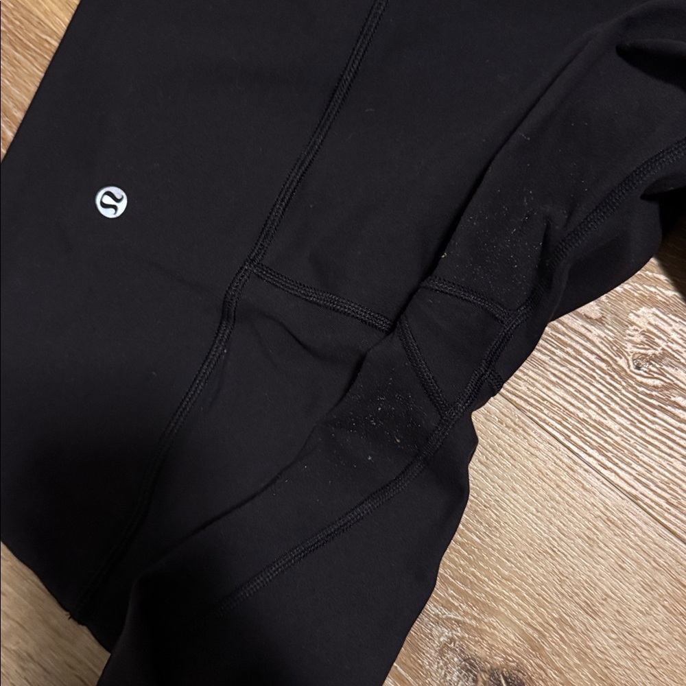 lululemon Wunder Under - Picture 3 of 3